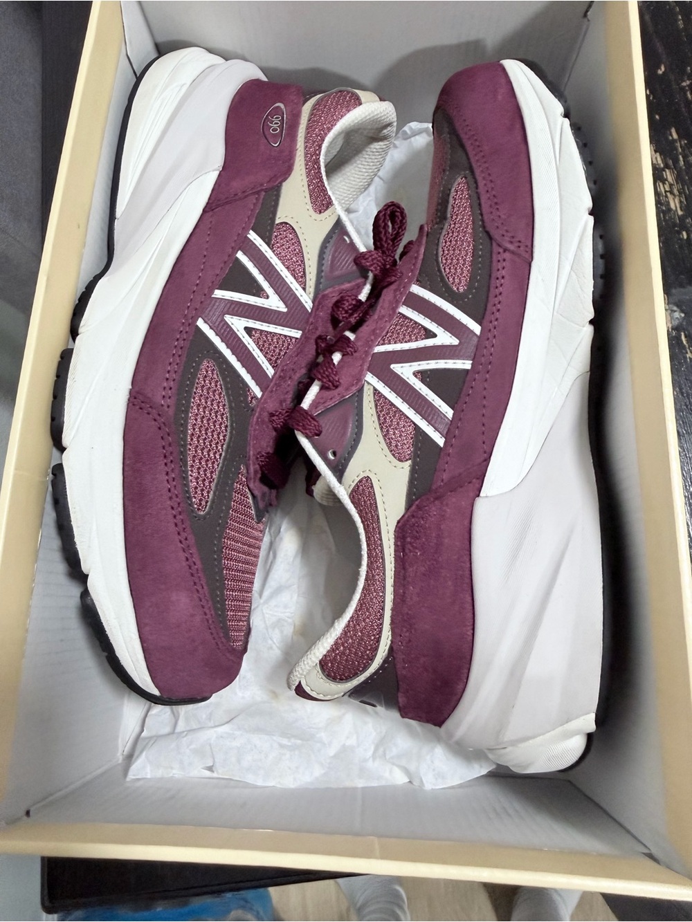 New Balance 990 teddy Santis Maroon - Picture 10 of 11
